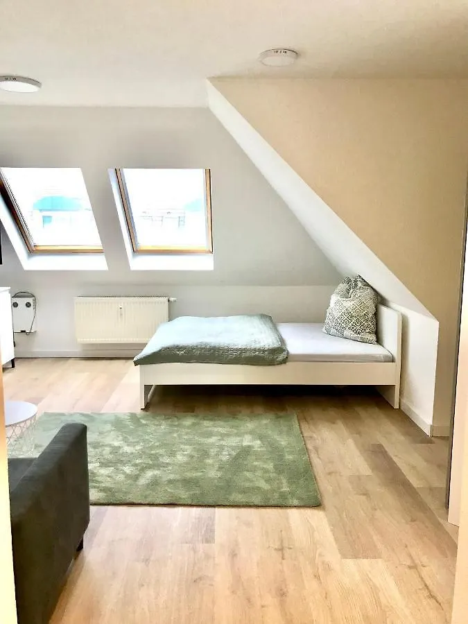 Helles Und Ruhiges Apartment Direkt Am Flughafen Leipzig Halle Schkeuditz